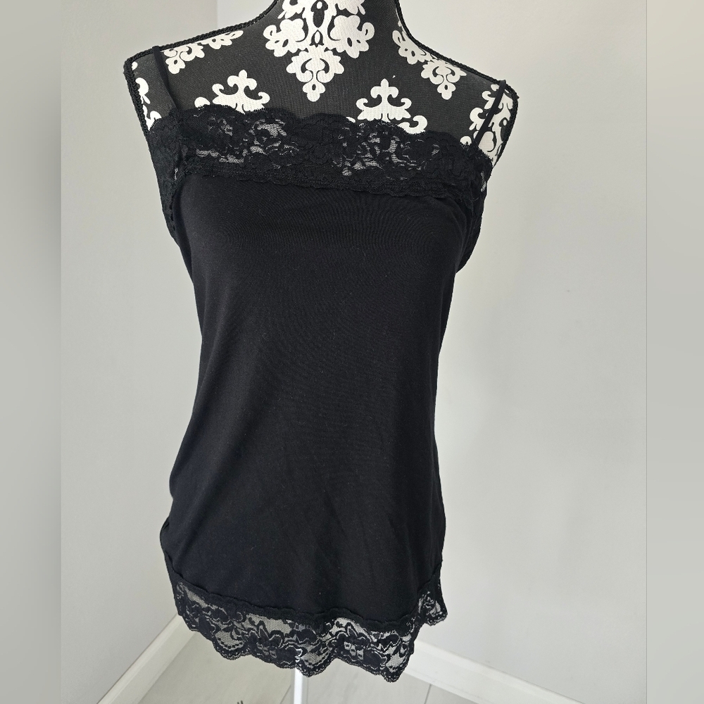 🩷🩷Elegant Black Lace Trim Women's Top NO SIZE